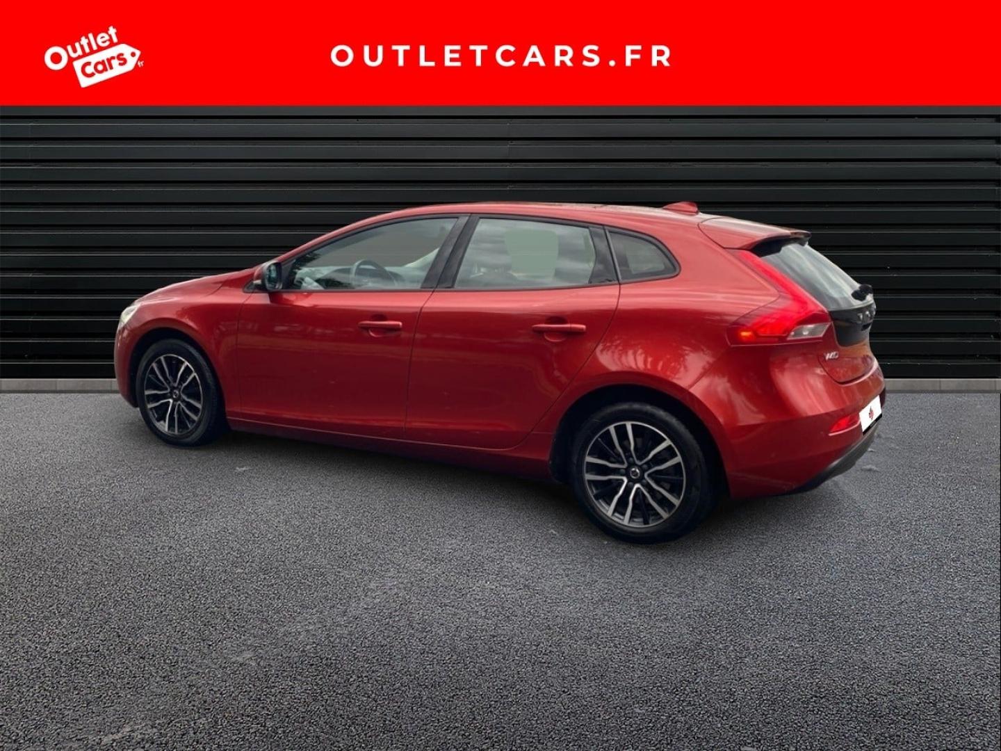 Voitures occasions VOLVO V40 Momentum Rezé