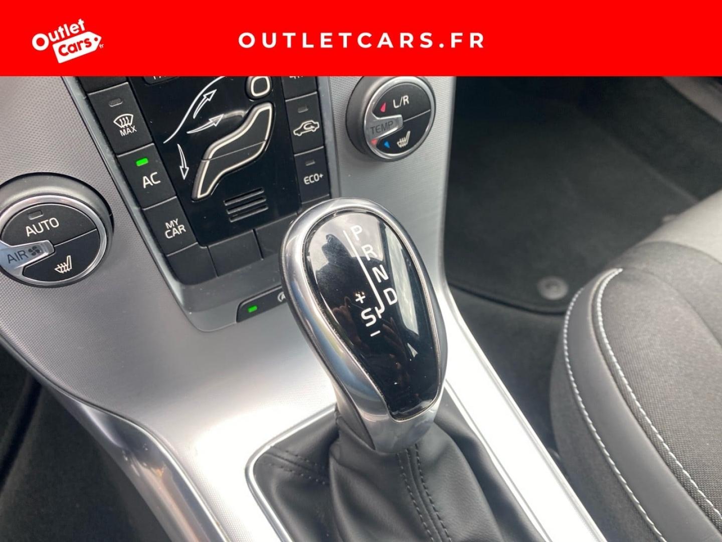Voitures occasions VOLVO V40 Momentum Rezé