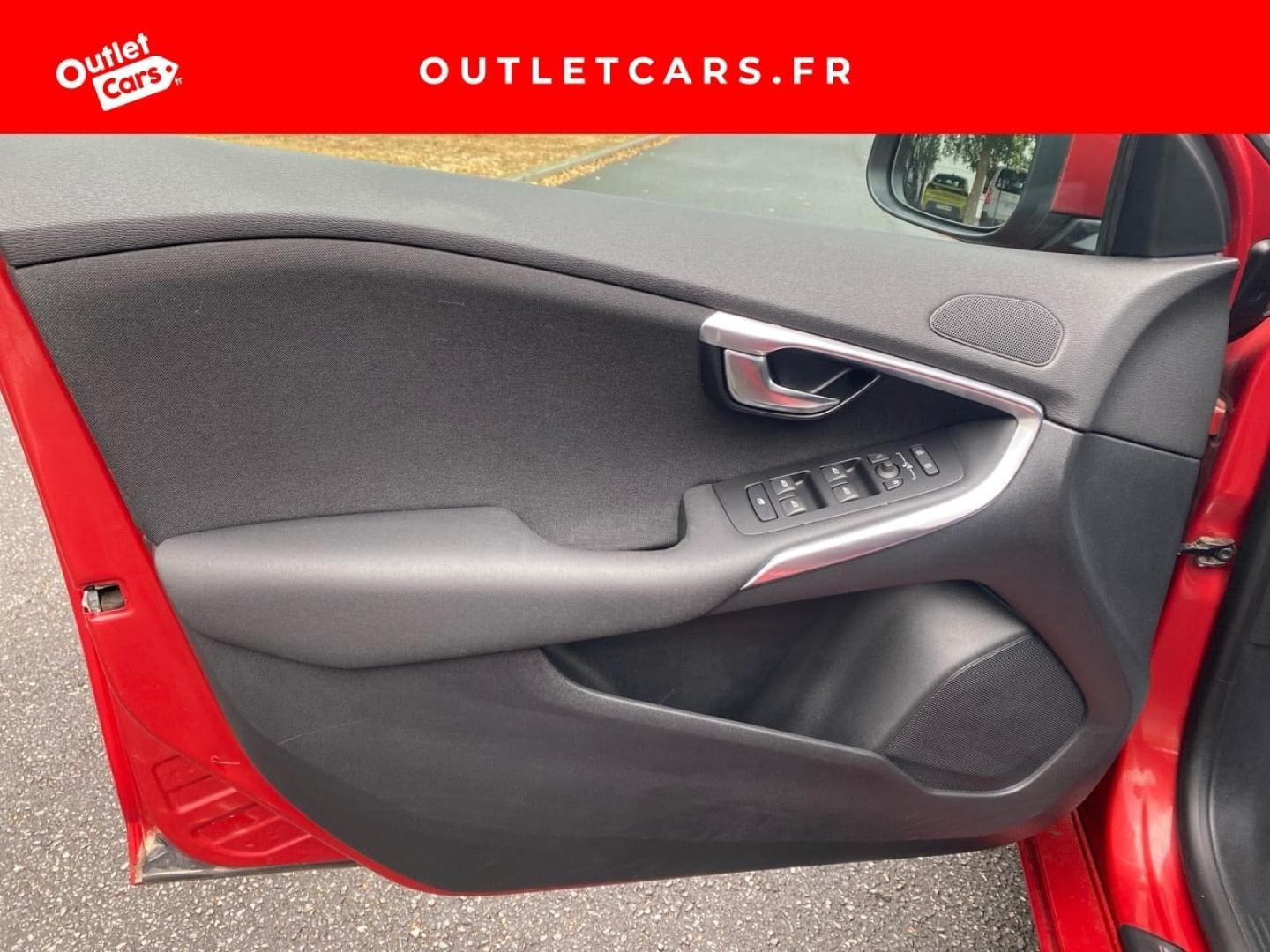 Voitures occasions VOLVO V40 Momentum Rezé