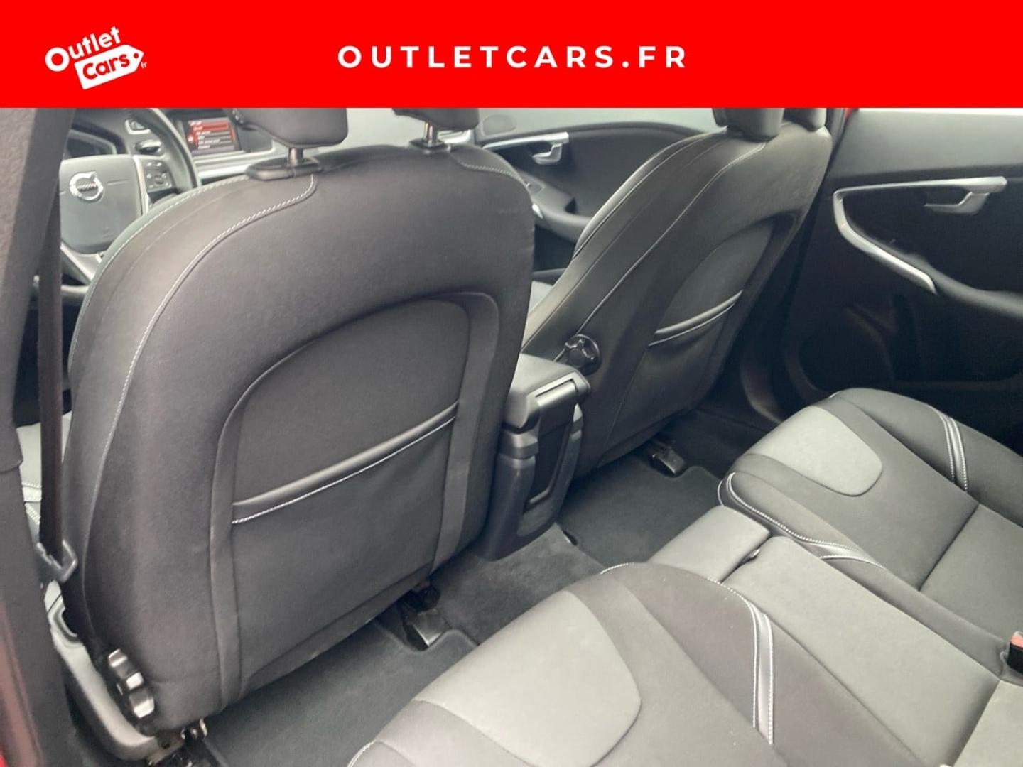 Voitures occasions VOLVO V40 Momentum Rezé