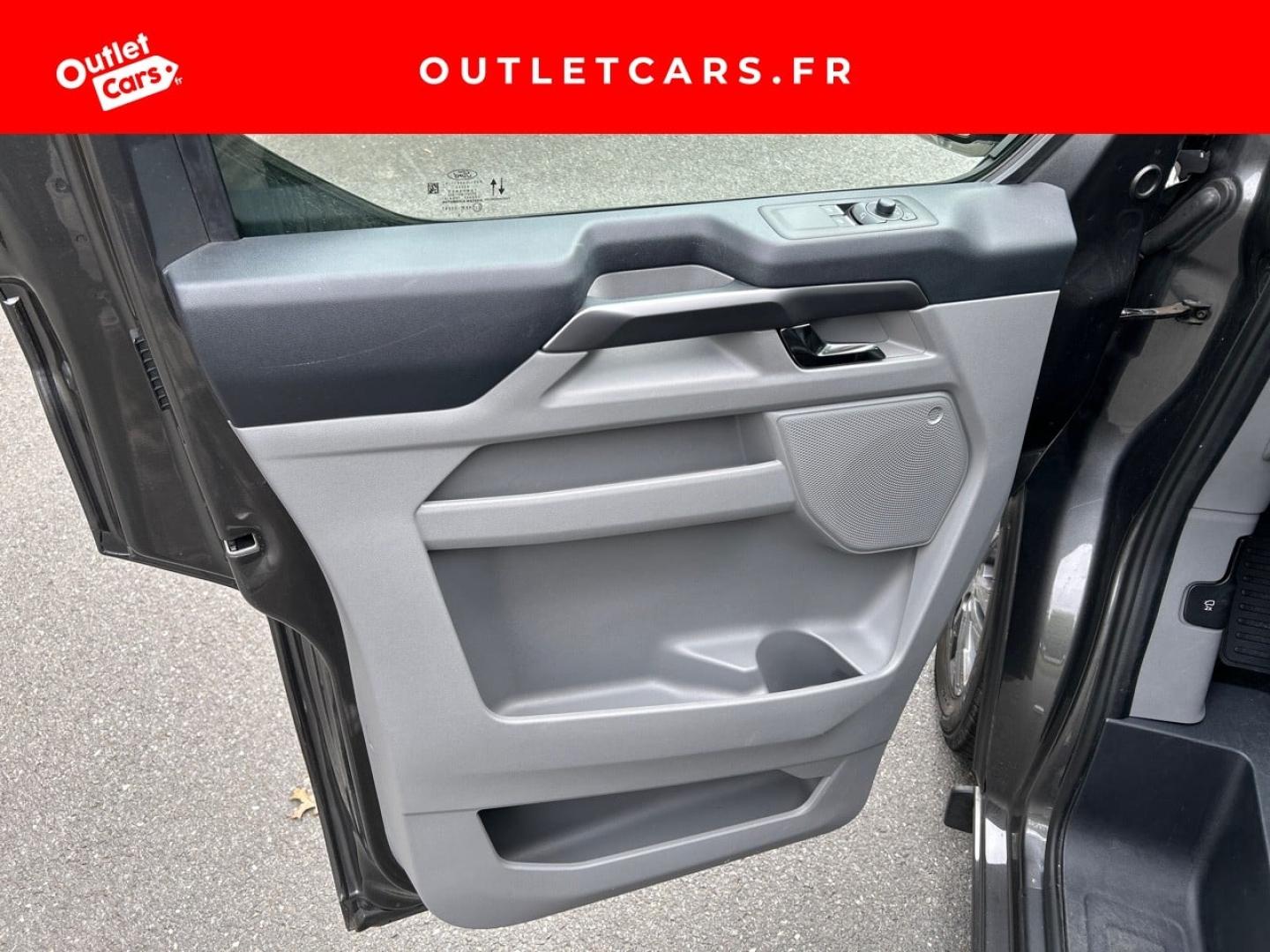 Voitures occasions FORD Tourneo Custom Titanium Rezé