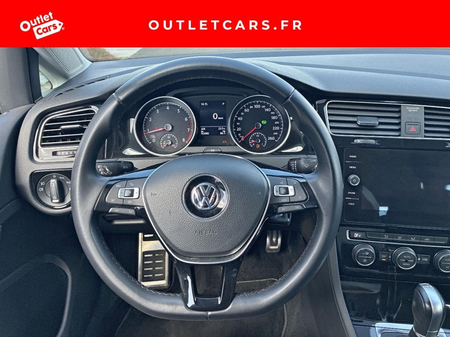 Voitures occasions VOLKSWAGEN GOLF IQ.Drive Rezé