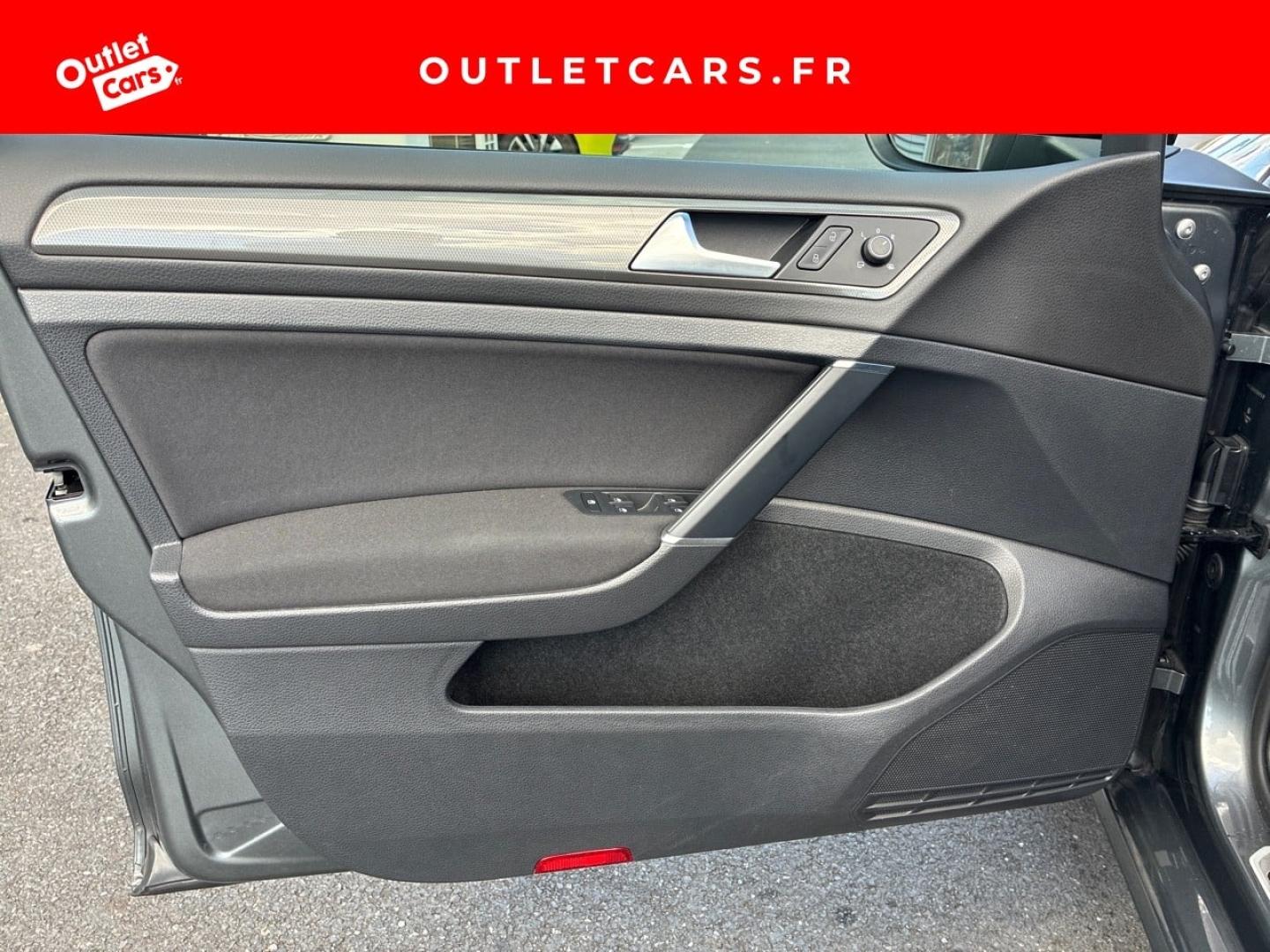 Voitures occasions VOLKSWAGEN GOLF IQ.Drive Rezé