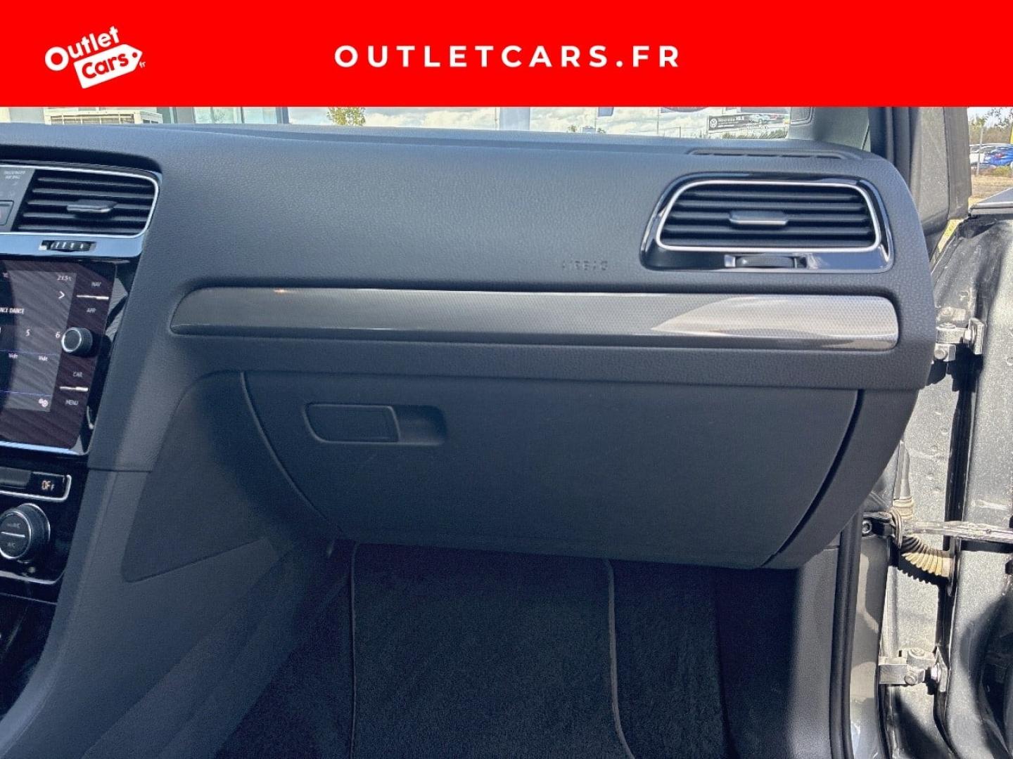Voitures occasions VOLKSWAGEN GOLF IQ.Drive Rezé