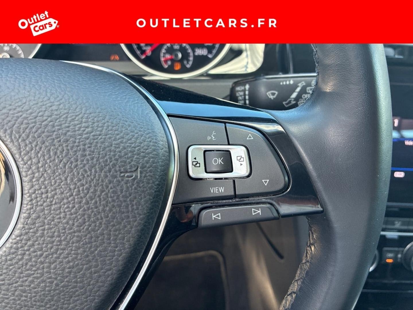 Voitures occasions VOLKSWAGEN GOLF IQ.Drive Rezé
