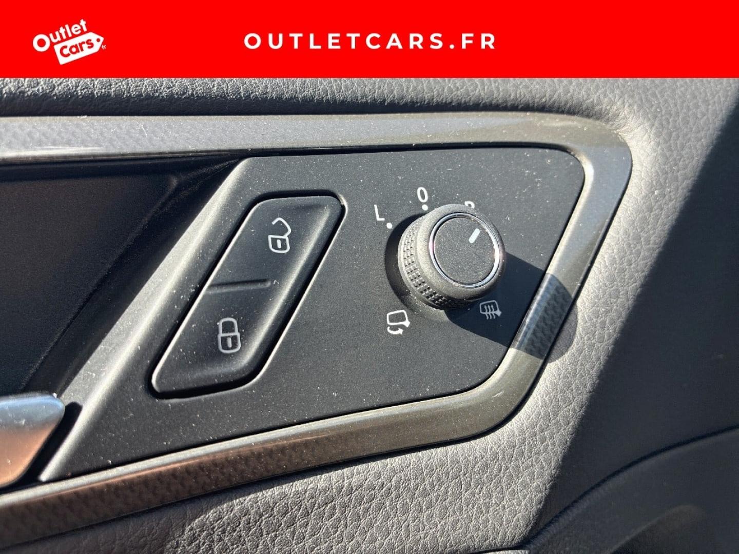 Voitures occasions VOLKSWAGEN GOLF IQ.Drive Rezé