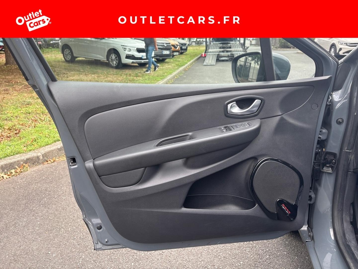 Voitures occasions RENAULT CLIO Business Rezé