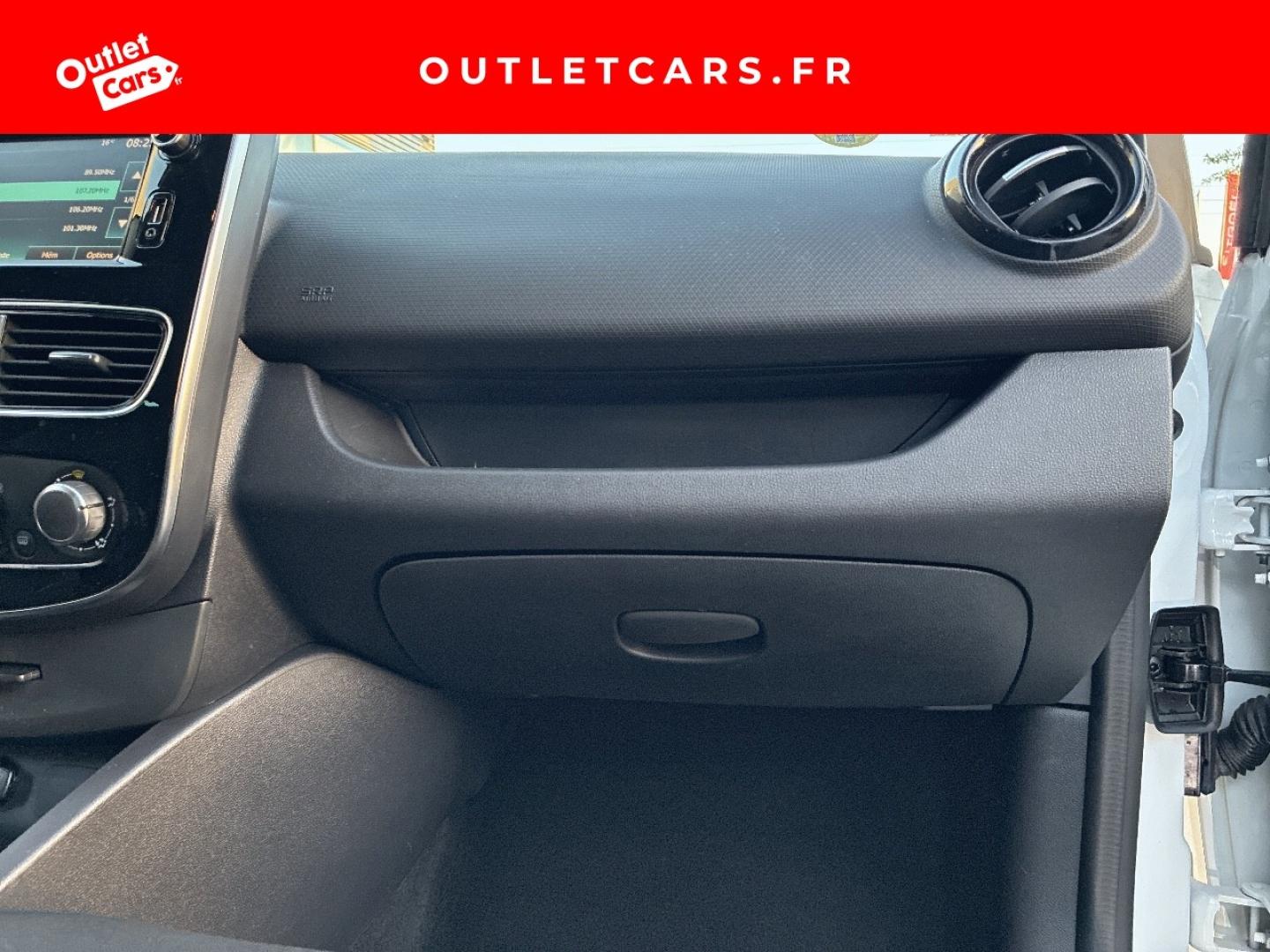 Voitures occasions RENAULT CLIO Limited Rezé