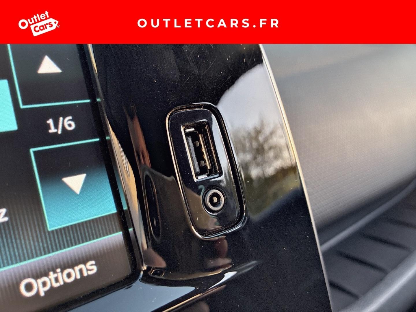 Voitures occasions RENAULT CLIO Limited Rezé