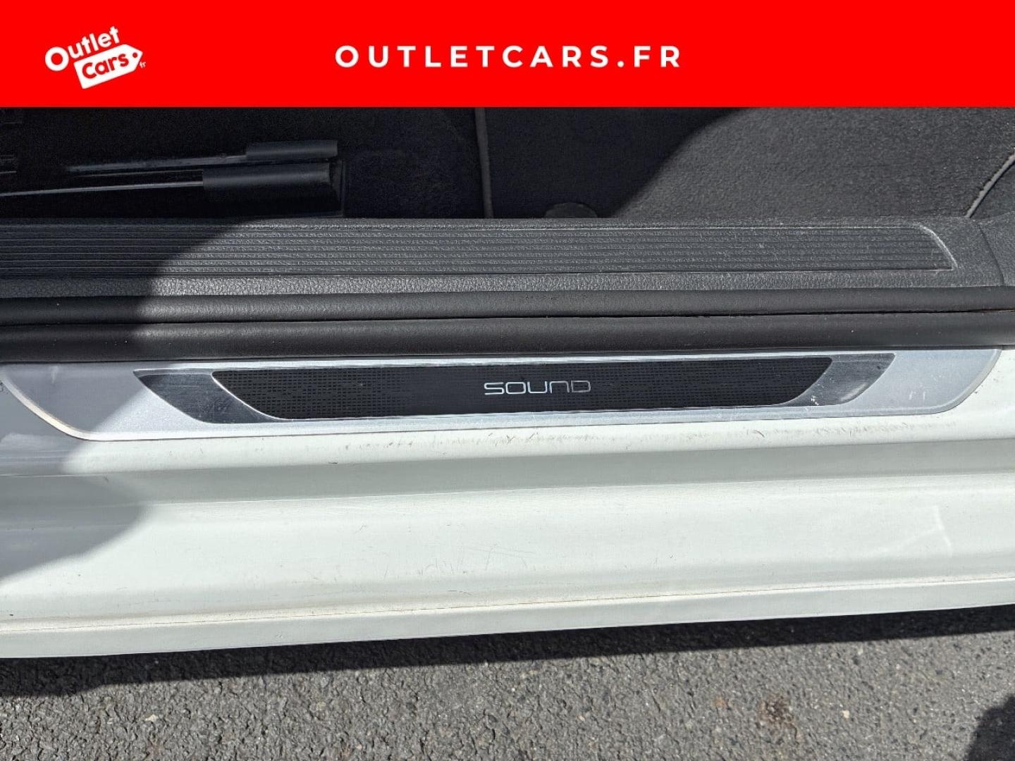 Voitures occasions VOLKSWAGEN GOLF Sound Rezé
