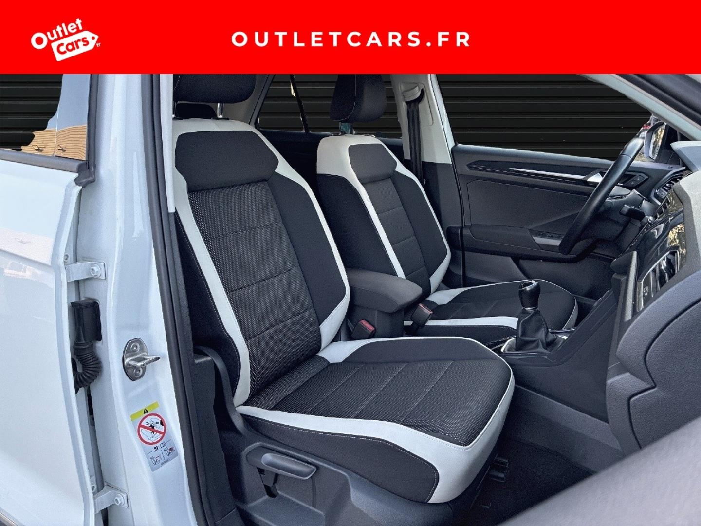 Voitures occasions VOLKSWAGEN T-ROC Carat Rezé