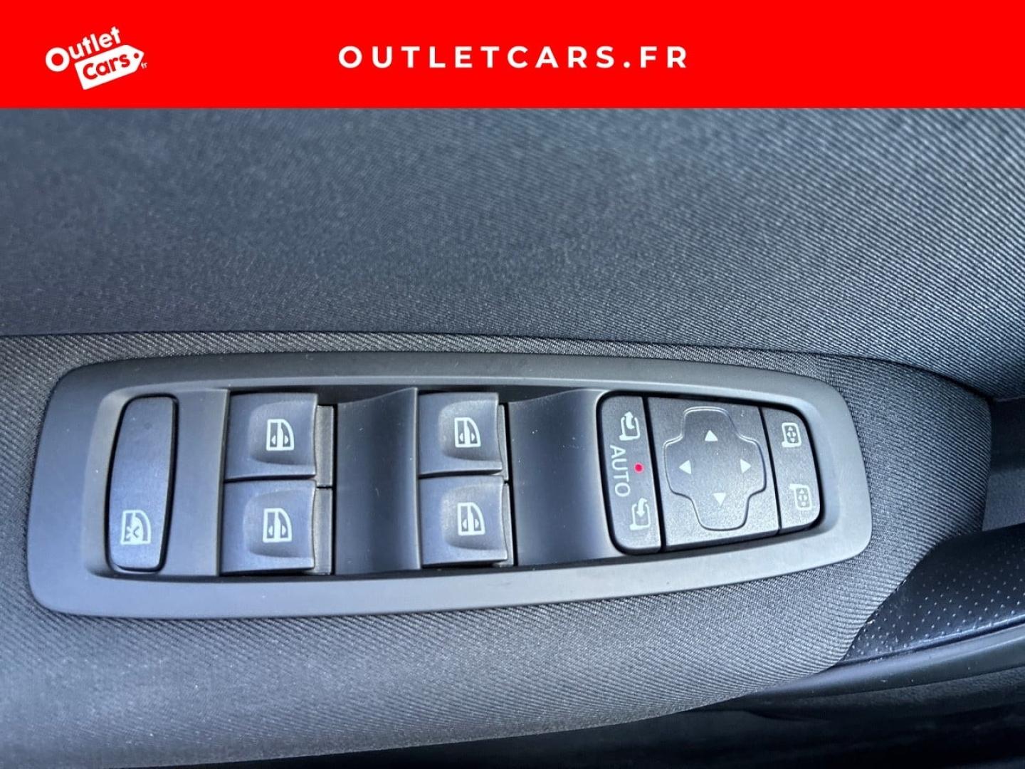 Voitures occasions RENAULT MÉGANE Limited Rezé