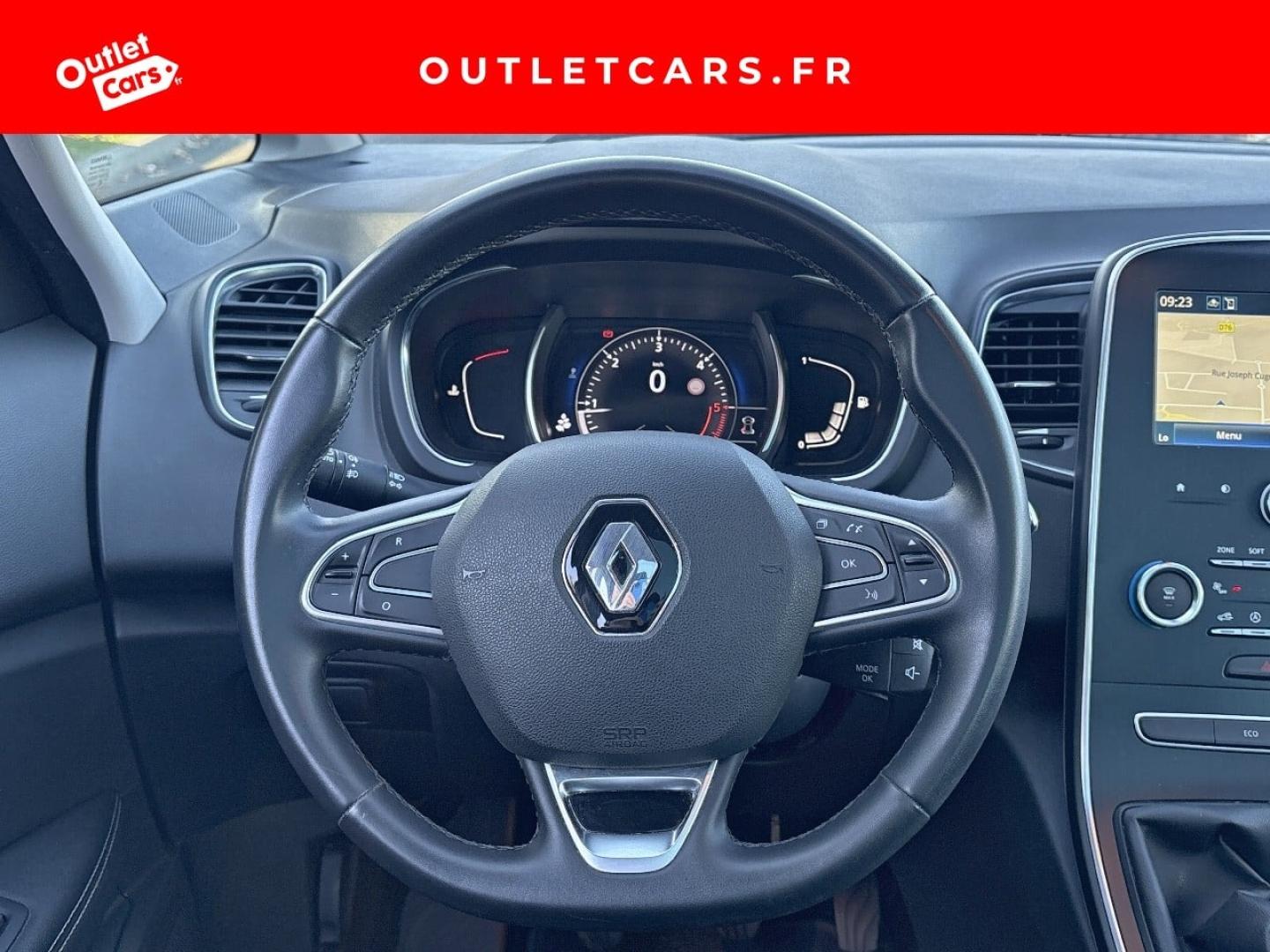 Voitures occasions RENAULT SCENIC Limited Rezé