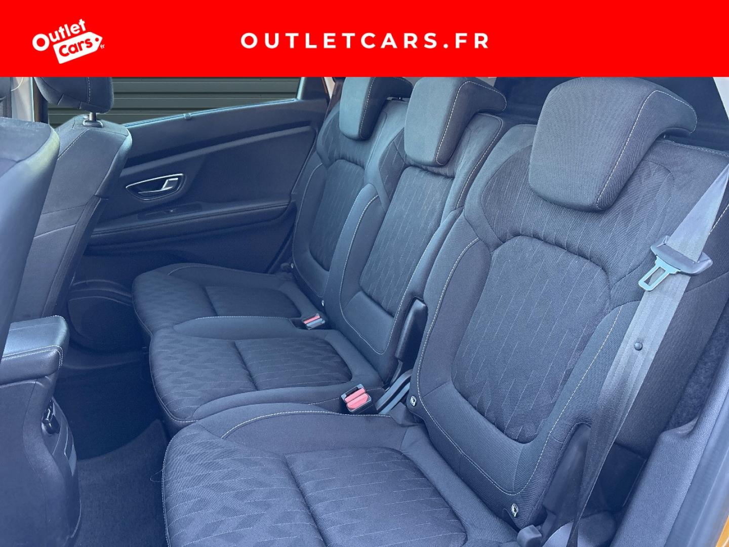 Voitures occasions RENAULT SCENIC Limited Rezé