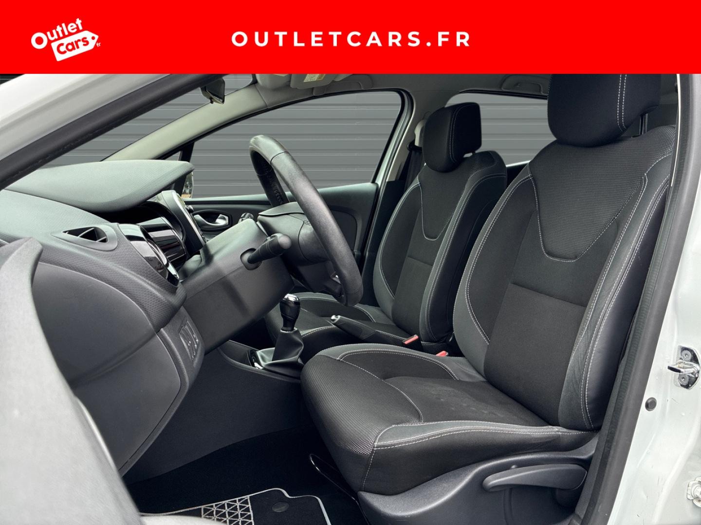 Voitures occasions RENAULT CLIO Intens Rezé