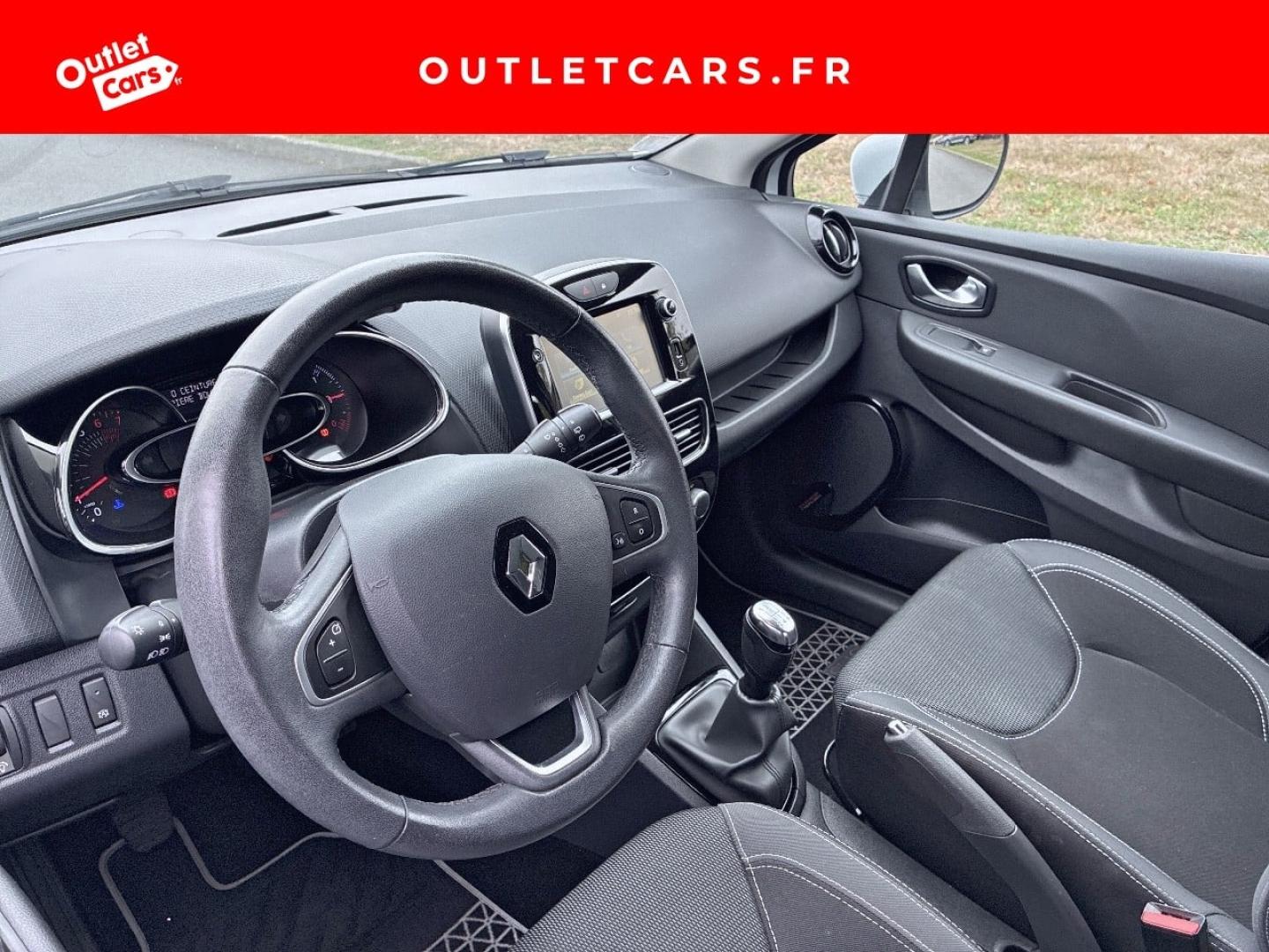 Voitures occasions RENAULT CLIO Intens Rezé