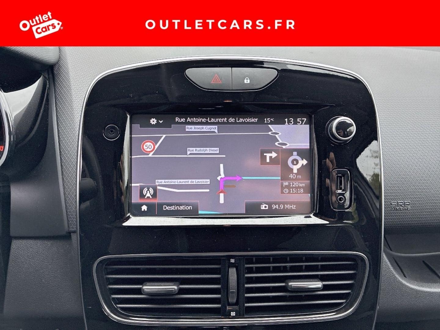Voitures occasions RENAULT CLIO Intens Rezé