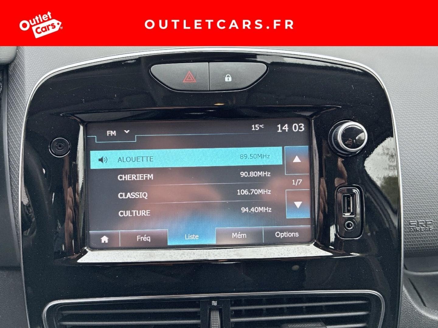 Voitures occasions RENAULT CLIO Intens Rezé