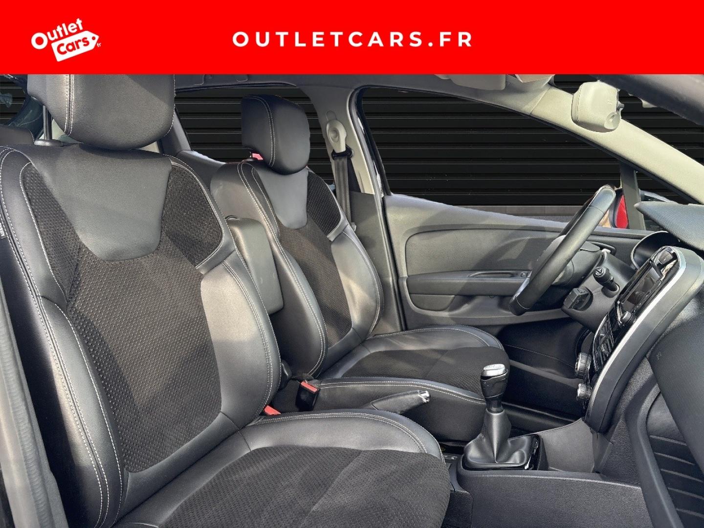 Voitures occasions RENAULT CLIO Intens Rezé