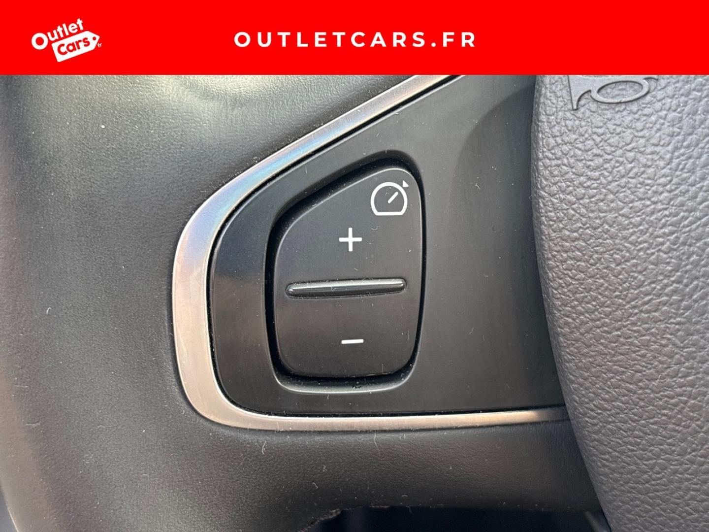 Voitures occasions RENAULT CLIO Intens Rezé