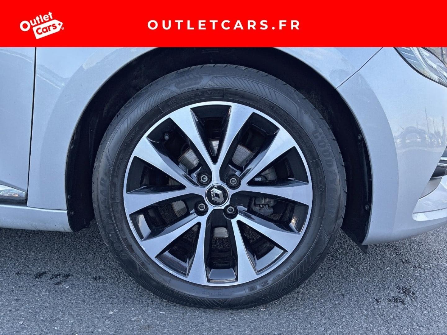 Voitures occasions RENAULT CLIO Intens Rezé