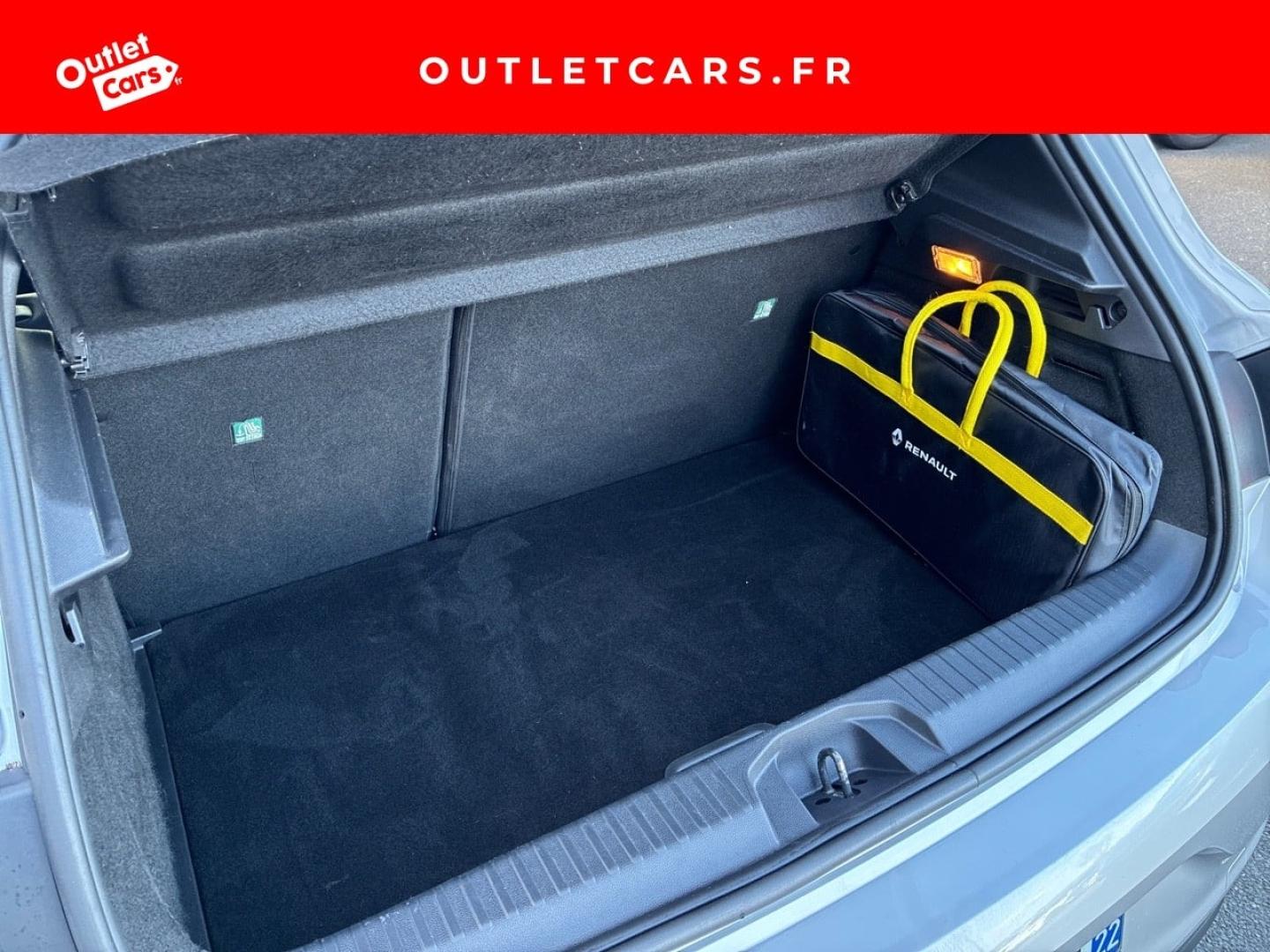 Voitures occasions RENAULT CLIO Intens Rezé