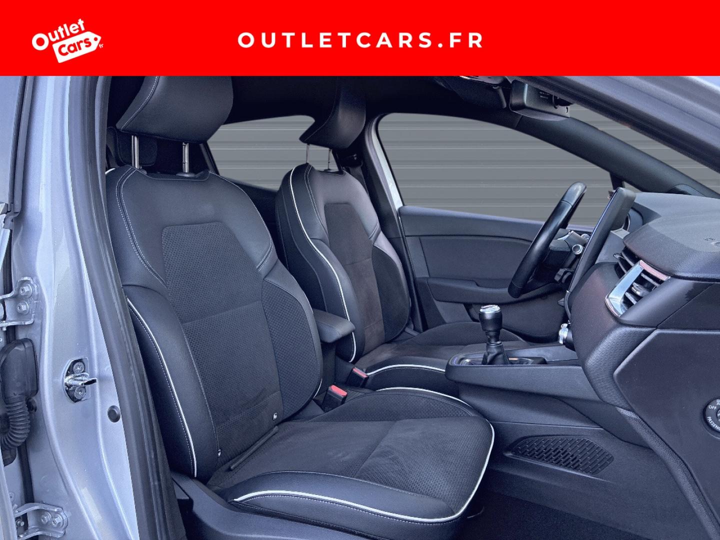 Voitures occasions RENAULT CLIO Intens Rezé
