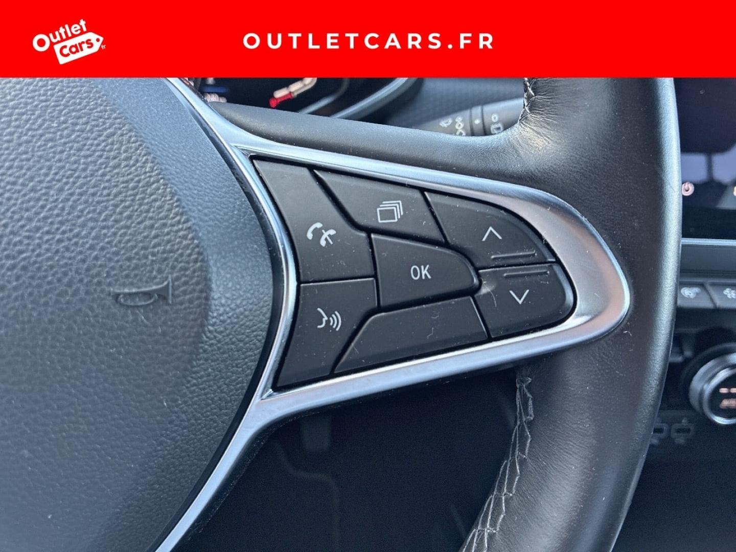 Voitures occasions RENAULT CLIO Intens Rezé