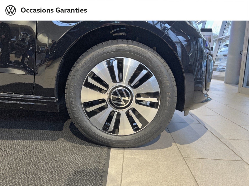 Voitures occasions VOLKSWAGEN e-up! Life Plus Metz