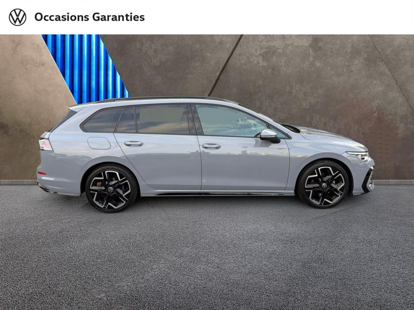 Voitures occasions VOLKSWAGEN Golf SW R-Line Metz