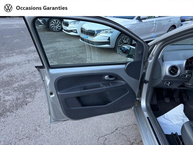 Voitures occasions VOLKSWAGEN up! Active Metz