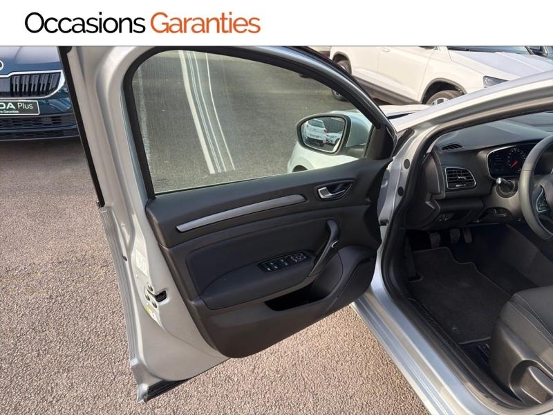 Voitures occasions RENAULT MÉGANE Business Metz