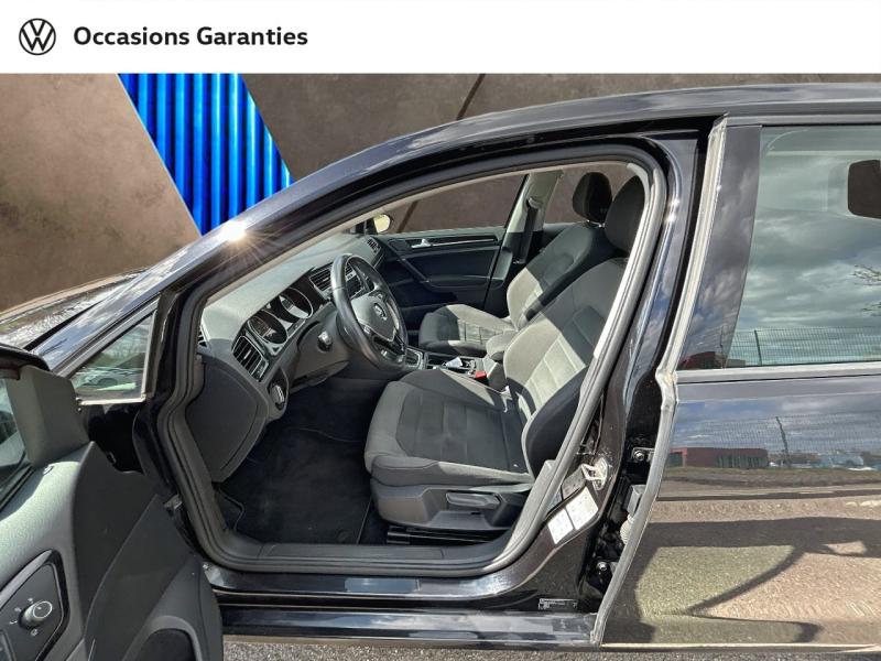Voitures occasions VOLKSWAGEN GOLF Carat Metz