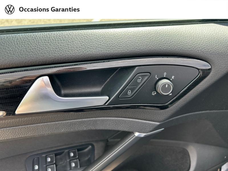 Voitures occasions VOLKSWAGEN GOLF Carat Metz