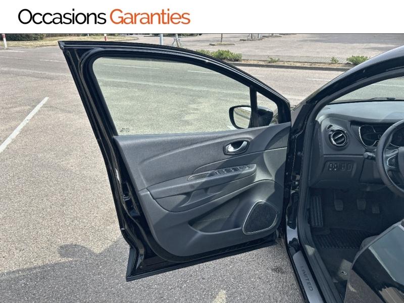 Voitures occasions RENAULT CAPTUR Business Metz