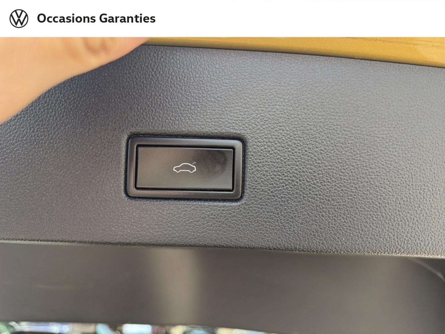 Voitures occasions VOLKSWAGEN T-ROC Carat Exclusive Metz