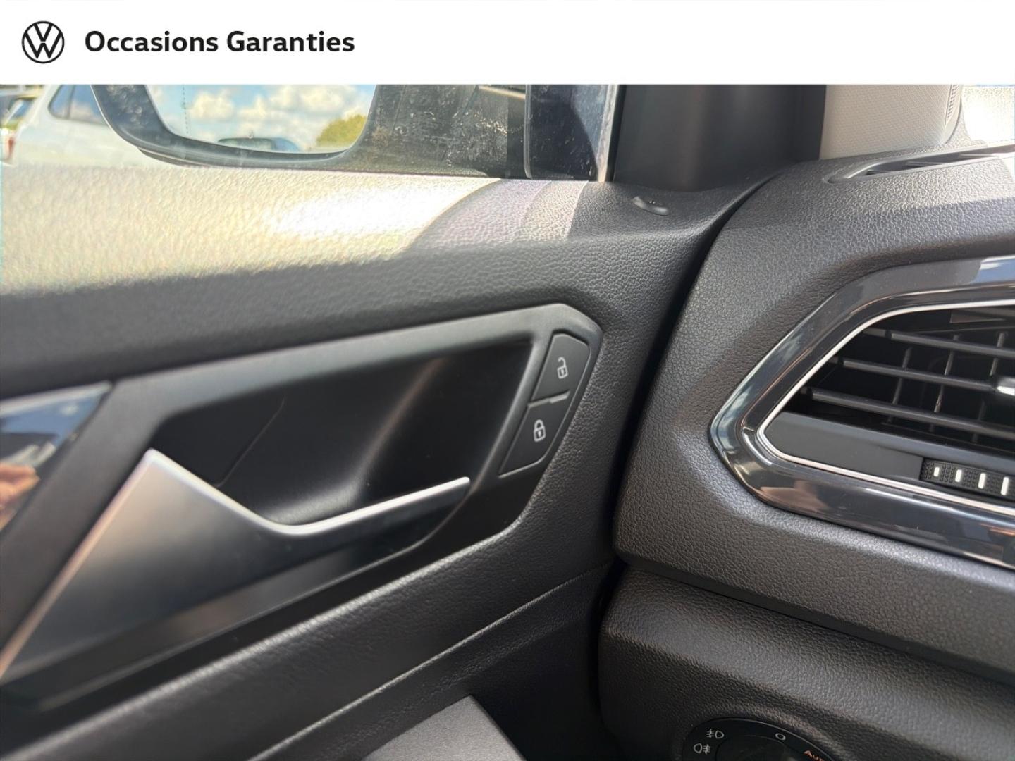 Voitures occasions VOLKSWAGEN T-ROC Carat Exclusive Metz