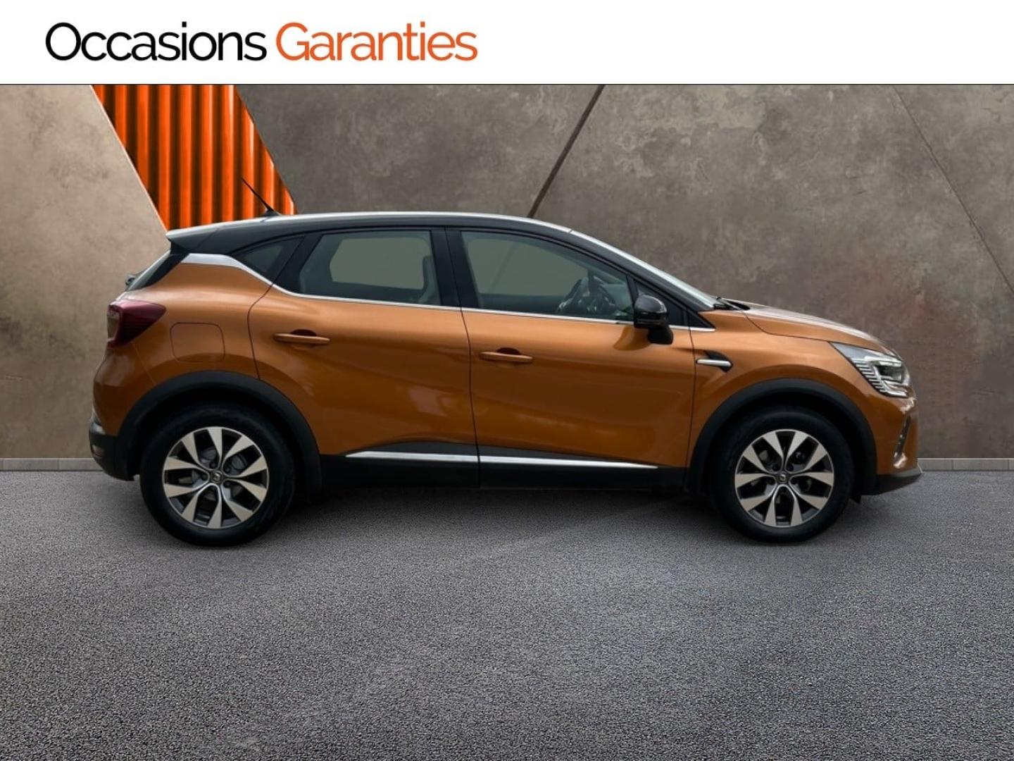 Voitures occasions RENAULT CAPTUR Intens Metz