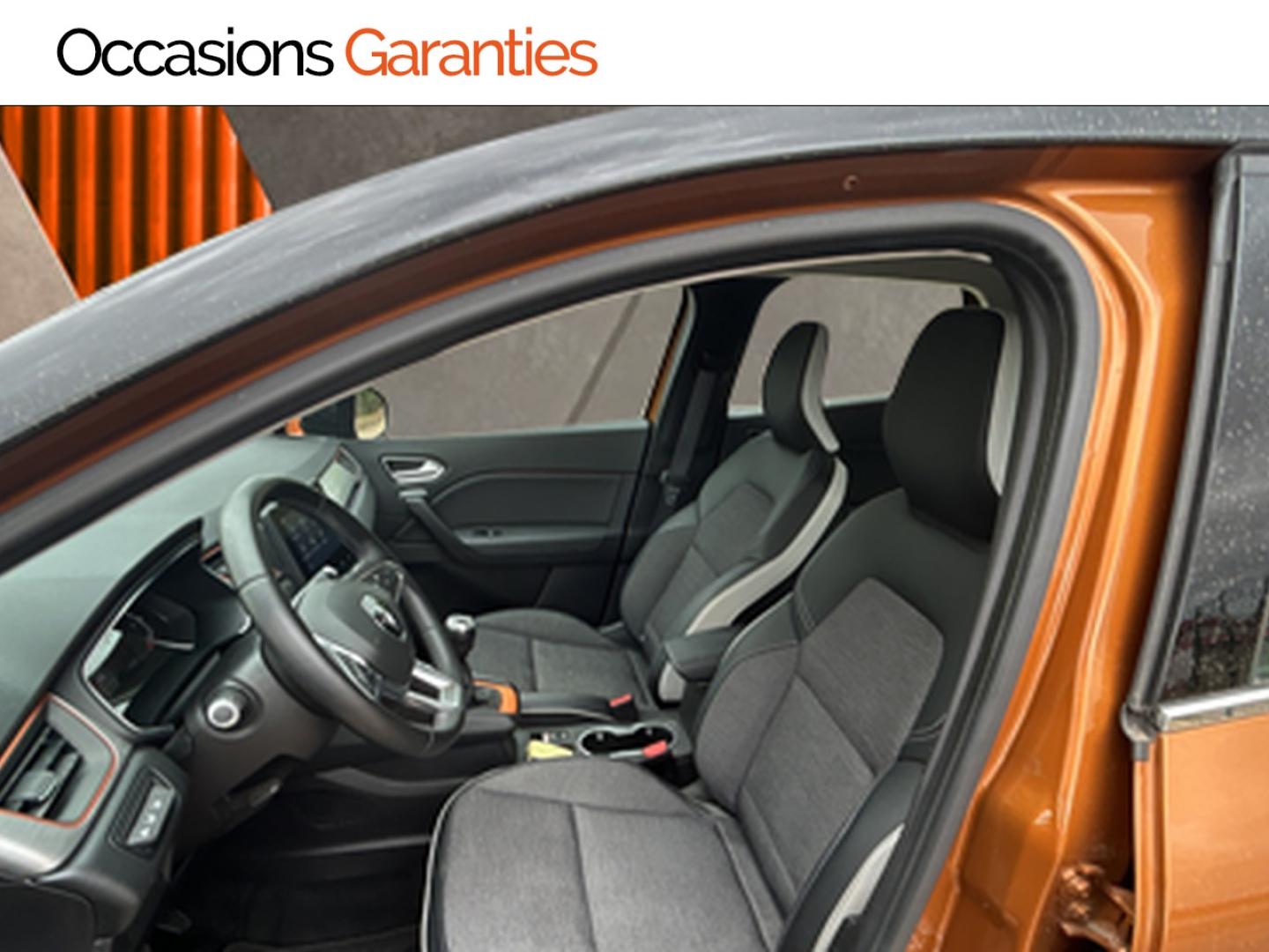 Voitures occasions RENAULT CAPTUR Intens Metz