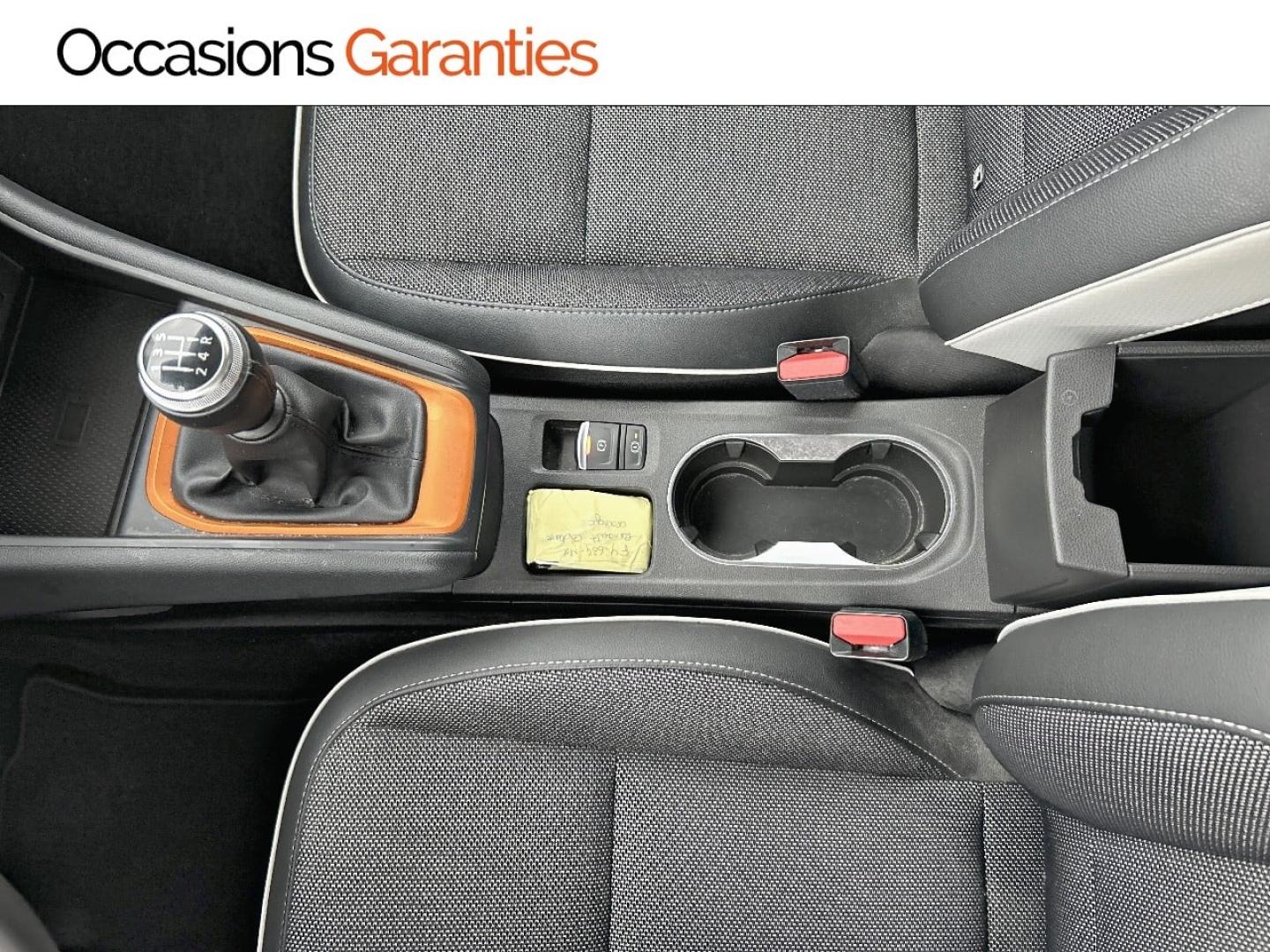 Voitures occasions RENAULT CAPTUR Intens Metz