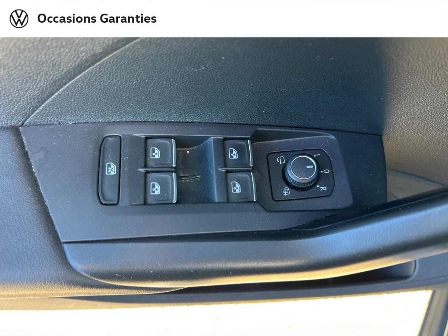 Voitures occasions VOLKSWAGEN T-CROSS Active Metz