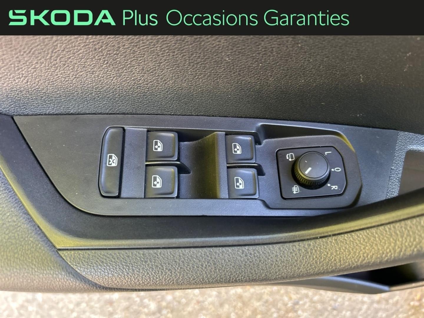 Voitures occasions ŠKODA KAROQ Business Metz