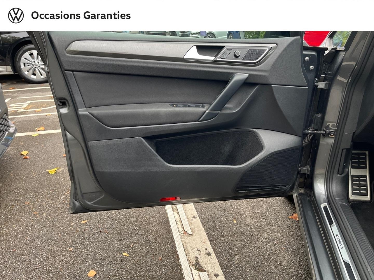 Voitures occasions VOLKSWAGEN GOLF SPORTSVAN IQ.Drive Metz