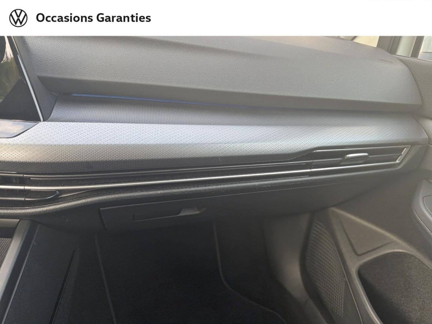 Voitures occasions VOLKSWAGEN GOLF Active Metz