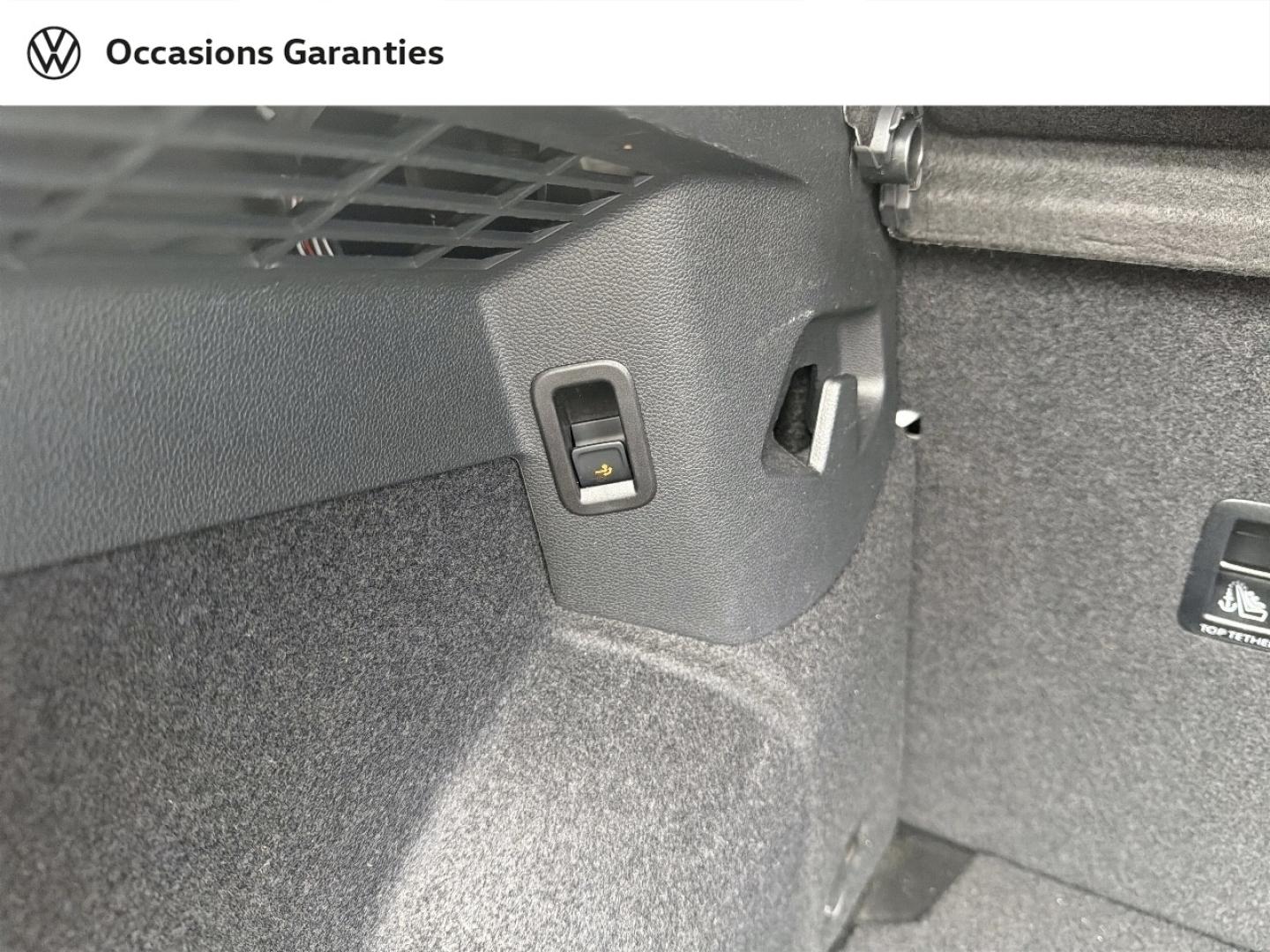 Voitures occasions VOLKSWAGEN GOLF Active Metz