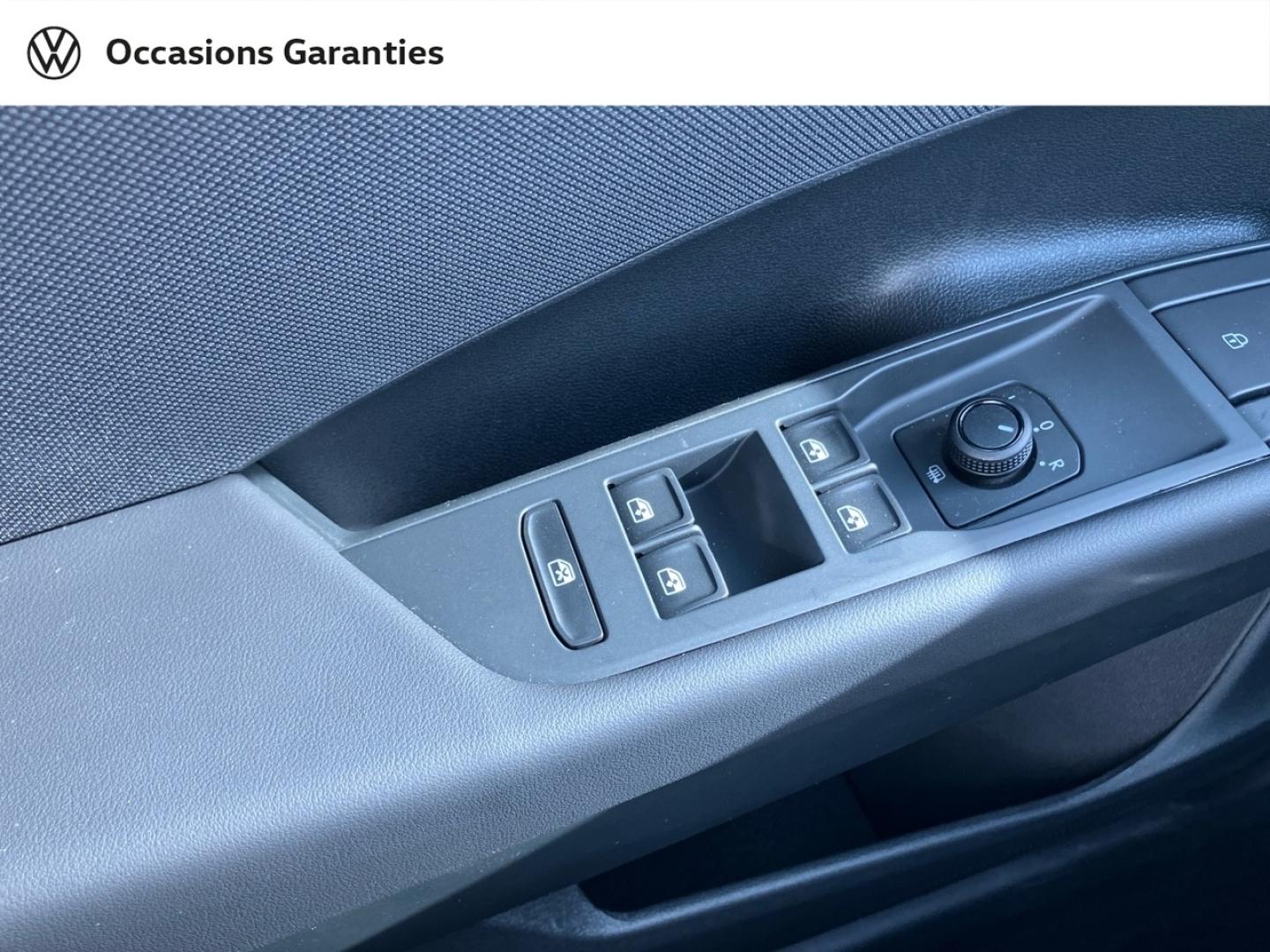 Voitures occasions VOLKSWAGEN T-ROC Base Metz