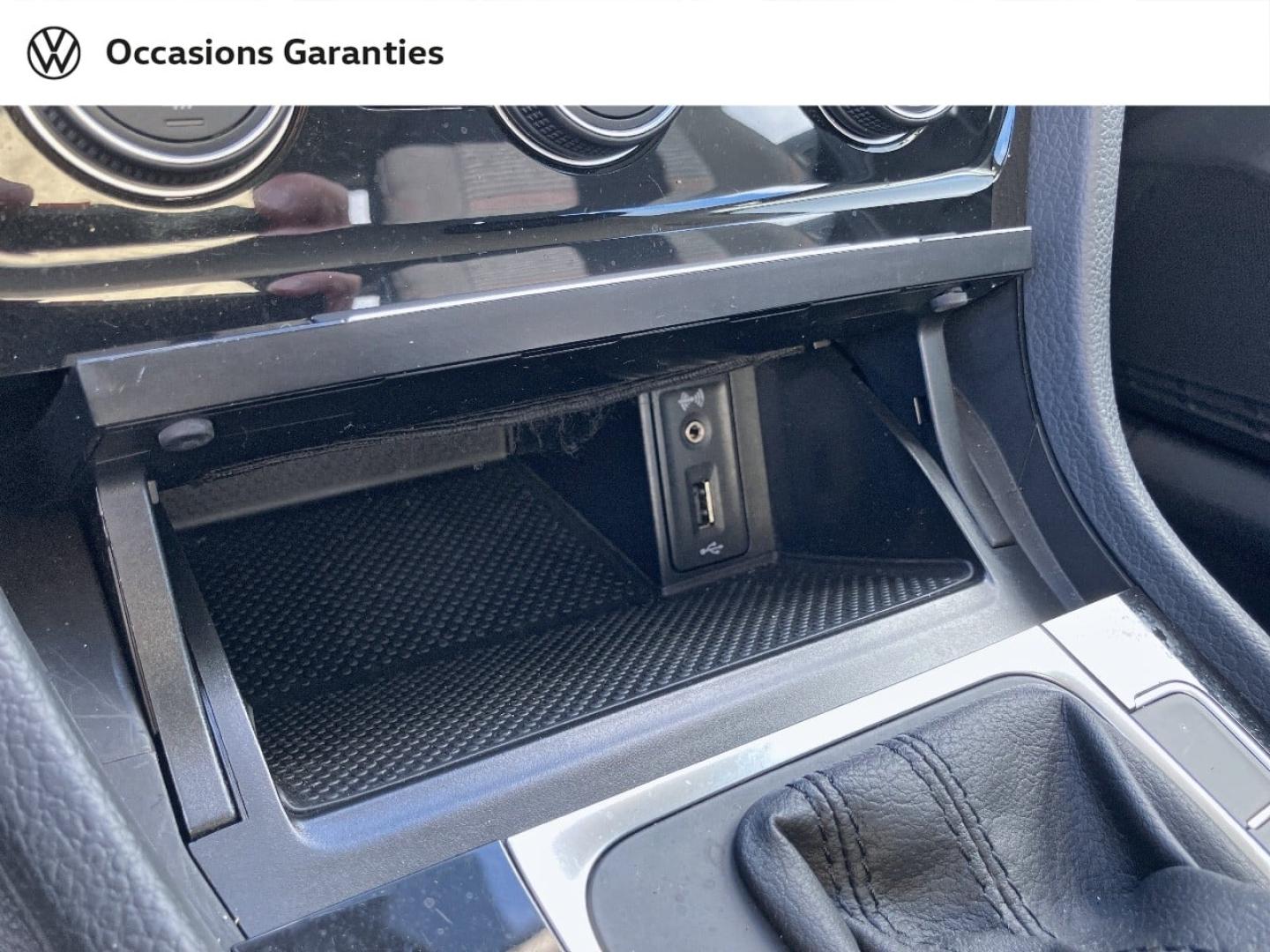 Voitures occasions VOLKSWAGEN GOLF Sound Longeville-lès-Saint-Avold