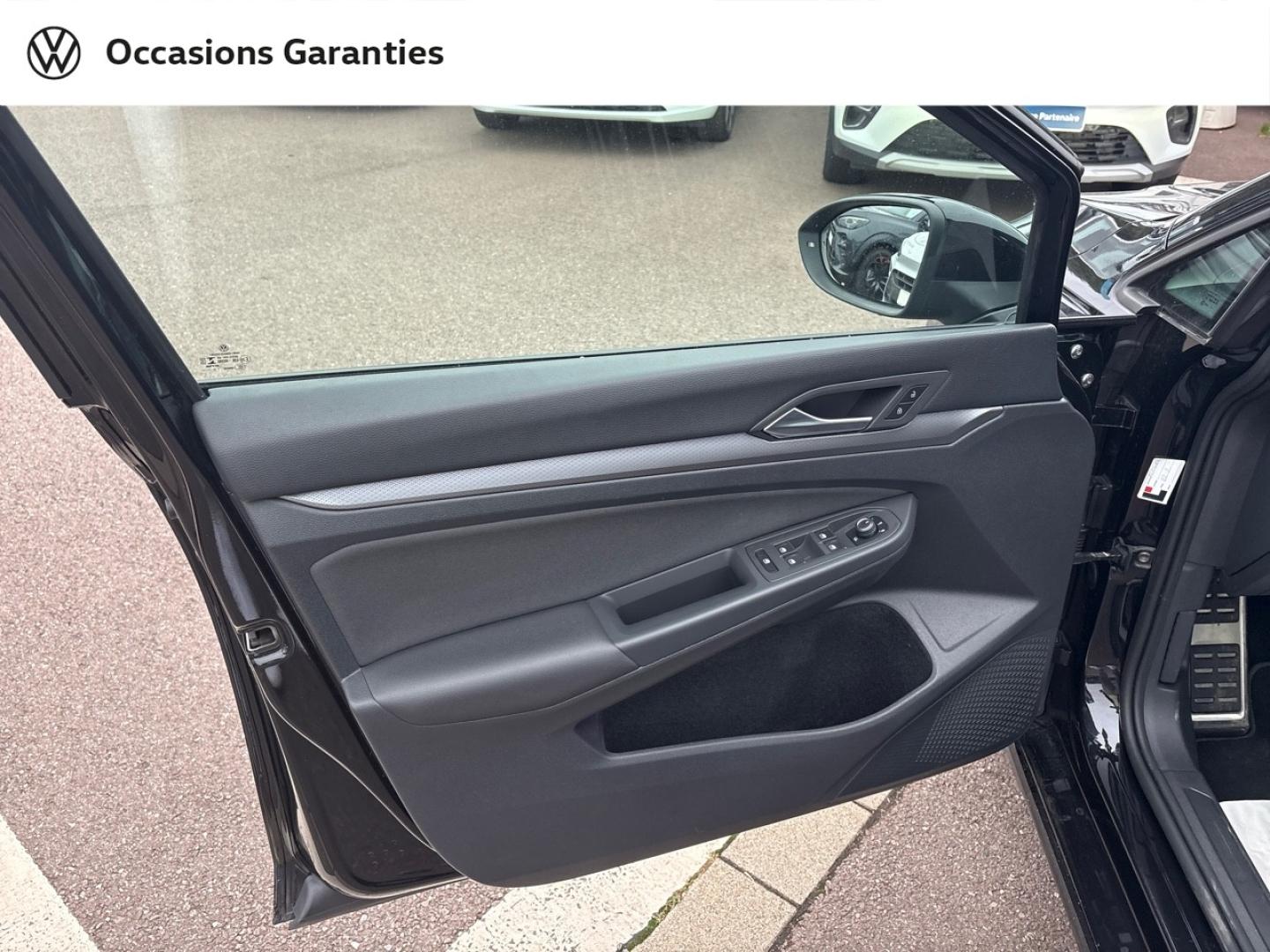 Voitures occasions VOLKSWAGEN GOLF Active Longeville-lès-Saint-Avold