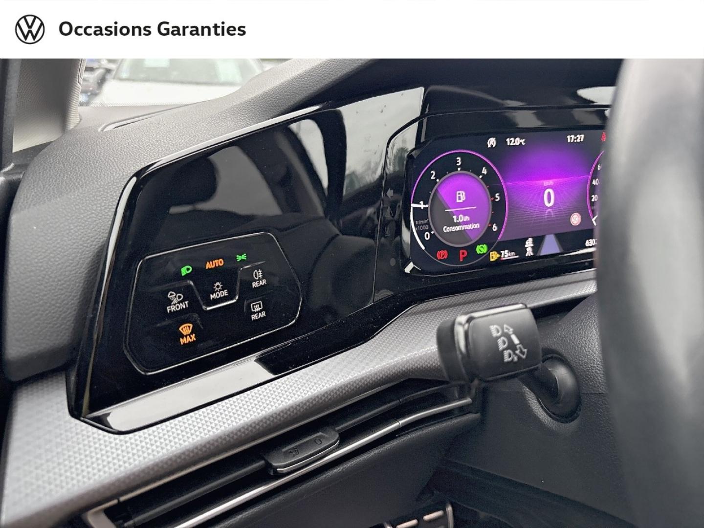 Voitures occasions VOLKSWAGEN GOLF Active Metz