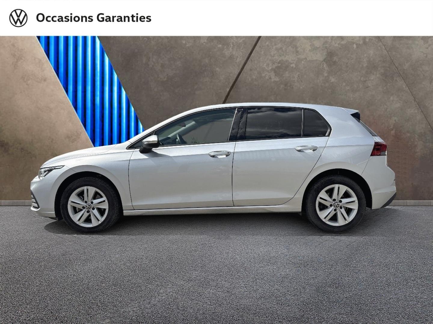 Voitures occasions VOLKSWAGEN GOLF Life Sarreguemines